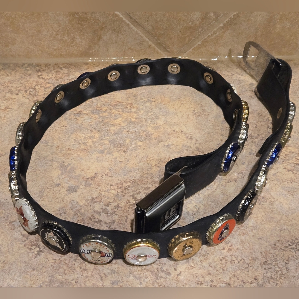 Vintage 90s Little Earth Beer Brands Hammered Caps Belt View 2